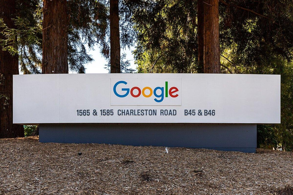 Alphabet shares slump about 10% after Google's parent misses forecasts and burns cash on AI
