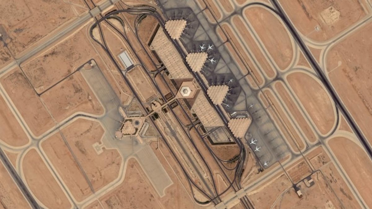 Houthis claim strikes on Saudi oil sites and airports as Riyadh postpones its flagship investment summit