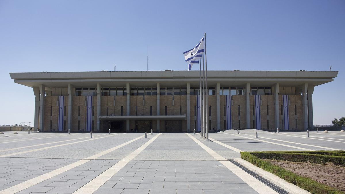 Israel election count complete: Likud wins 27 seats, but no bloc reaches a majority